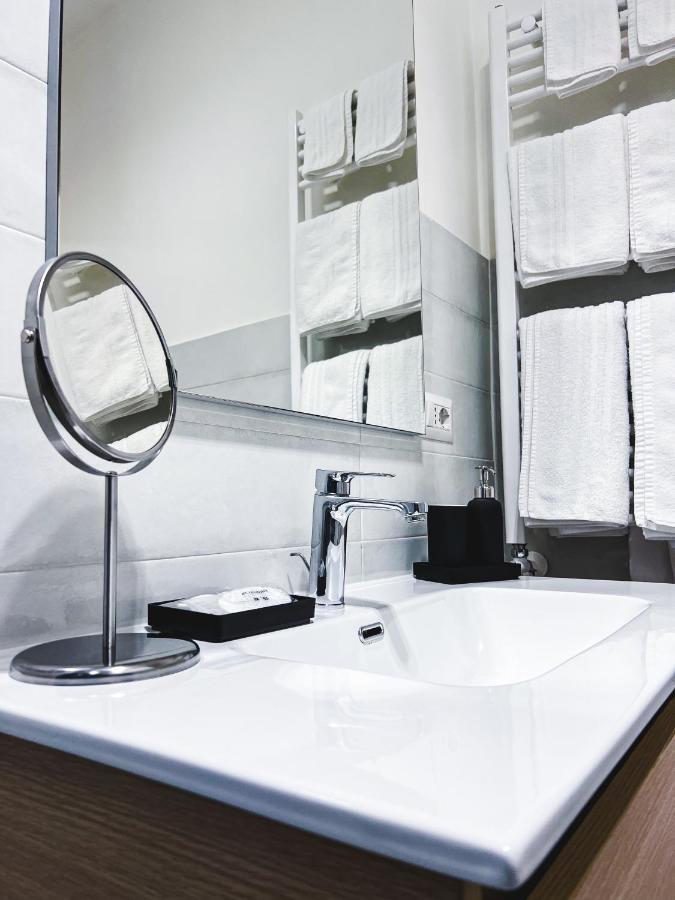Terno Su Napoli Apartments ภายนอก รูปภาพ